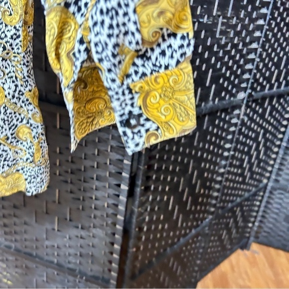 Dana Buchman retro silk blouse gold chain link over black and white print size 4 - Picture 7 of 9